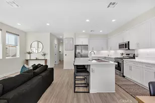 13423 W Saddle Rock Pl, Sylmar, CA 91342 - Photo 11