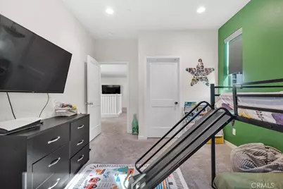 13423 W Saddle Rock Place, Sylmar, CA 91342 - Photo 23