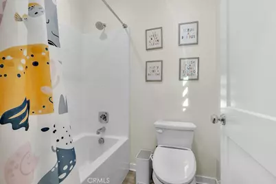 13423 W Saddle Rock Place, Sylmar, CA 91342 - Photo 21