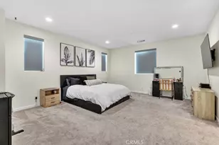 13423 W Saddle Rock Pl, Sylmar, CA 91342 - Photo 29