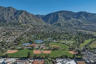 13423 W Saddle Rock Pl, Sylmar, CA 91342 - Photo 43