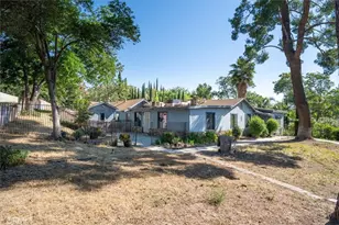 28717 Bouquet Canyon, Saugus, CA 91390 - Photo 3