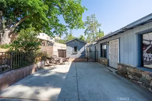 28717 Bouquet Canyon, Saugus, CA 91390 - Photo 11