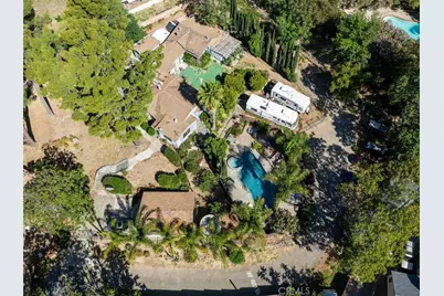28717 Bouquet Canyon, Saugus, CA 91390 - Photo 17