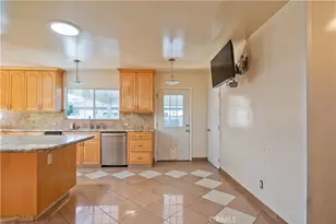 13608 Bassett, Los Angeles, CA 91405 - Photo 43