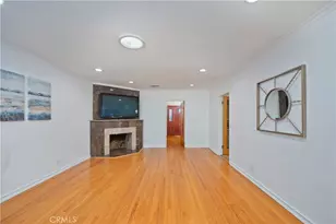 13608 Bassett, Los Angeles, CA 91405 - Photo 35