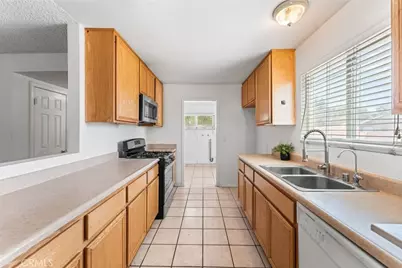 45303 6th Street, Lancaster, CA 93535 - Photo 15
