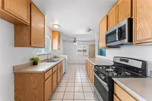 45303 6th St, Lancaster, CA 93535 - Photo 17