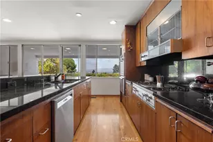 3511 Stonehill Pl, Sherman Oaks, CA 91423 - Photo 17
