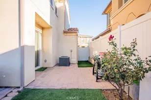 27117 Eden Ct, Newhall, CA 91350 - Photo 33
