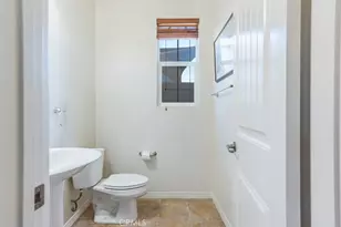 27117 Eden Ct, Newhall, CA 91350 - Photo 15