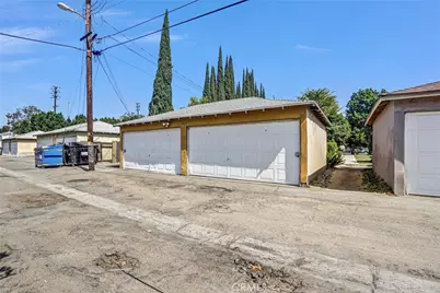 15212 Victory Blvd, Van Nuys, CA 91411 - Photo 17