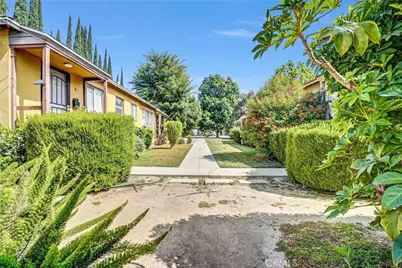 15212 Victory Blvd, Van Nuys, CA 91411 - Photo 1