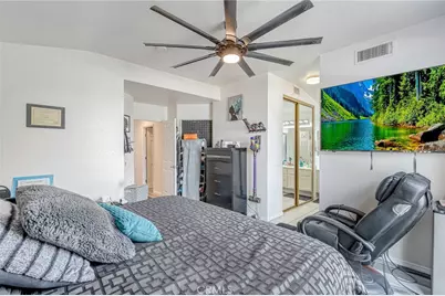 29484 Mariners, Lake Elsinore, CA 92530 - Photo 19
