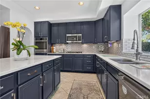 257 Windrose Ct, Newbury Park, CA 91320 - Photo 11
