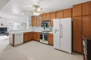 21735 Whey, Saugus, CA 91350 - Photo 9