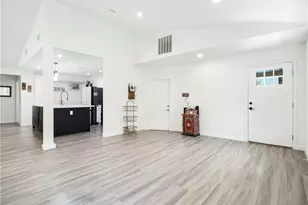 22825 Fir Ct, Saugus, CA 91390 - Photo 5
