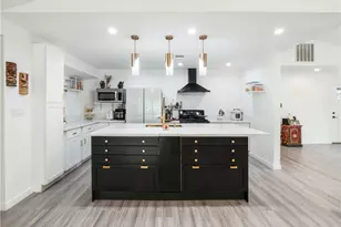 22825 Fir Ct, Saugus, CA 91390 - Photo 7