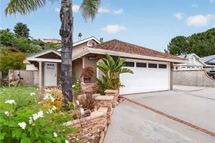 22825 Fir Ct, Saugus, CA 91390 - Photo 3