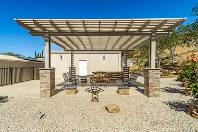 9251 Elizabeth Lake, Leona Valley, CA 93551 - Photo 33