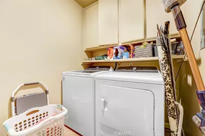 20737 Roscoe Boulevard #203, Winnetka, CA 91306 - Photo 25