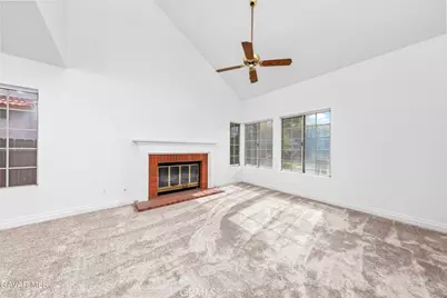 37450 Yorkshire, Palmdale, CA 93550 - Photo 3