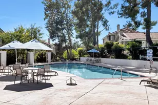 905 Thistlegate, Oak Park, CA 91377 - Photo 5