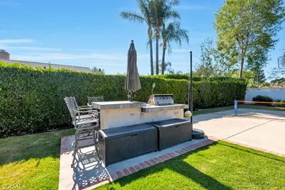 18950 Merridy Street, Northridge, CA 91324 - Photo 33