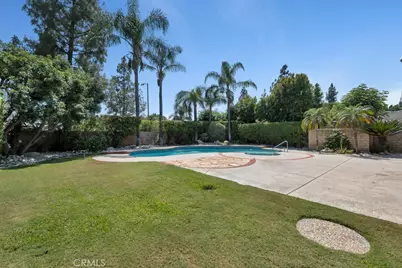 18814 Los Alimos Street, Northridge, CA 91326 - Photo 39