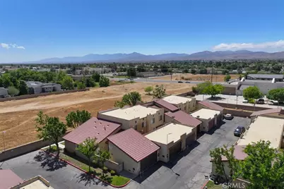 1750 E Avenue Q14 #17, Palmdale, CA 93550 - Photo 35