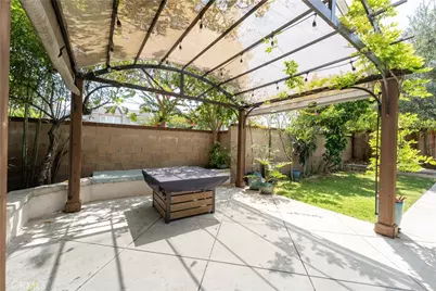 8282 Delfino Circle, Huntington Beach, CA 92646 - Photo 21
