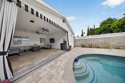 7108 Colbath, Van Nuys, CA 91405 - Photo 59