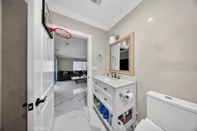 7108 Colbath, Van Nuys, CA 91405 - Photo 49