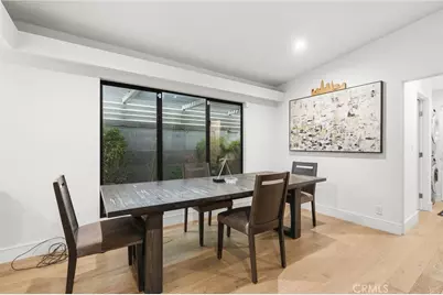 15456 Victory Boulevard, Van Nuys, CA 91406 - Photo 9