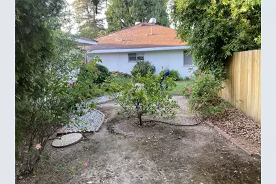 23540 Collins, Woodland Hills, CA 91367 - Photo 23