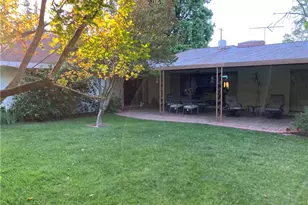 23540 Collins, Woodland Hills, CA 91367 - Photo 17