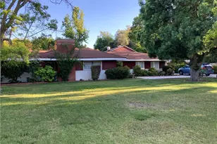 23540 Collins, Woodland Hills, CA 91367 - Photo 9