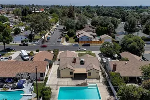 8137 Variel, Canoga Park, CA 91304 - Photo 5