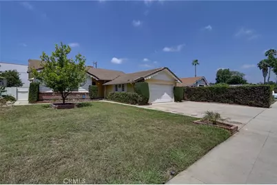 8137 Variel, Canoga Park, CA 91304 - Photo 3