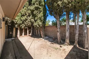 22217 Archwood, Woodland Hills, CA 91303 - Photo 5