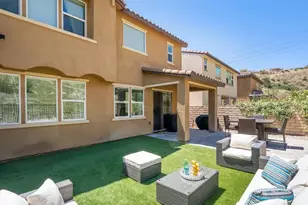 27364 Ellery Pl, Saugus, CA 91350 - Photo 15