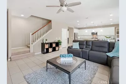 27364 Ellery Place, Saugus, CA 91350 - Photo 13