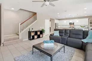27364 Ellery Pl, Saugus, CA 91350 - Photo 13