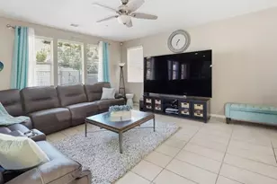27364 Ellery Pl, Saugus, CA 91350 - Photo 11