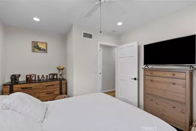 10206 Gothic, North Hills, CA 91343 - Photo 19