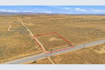 10500 W Ave D, Lancaster, CA 93536 - Photo 1