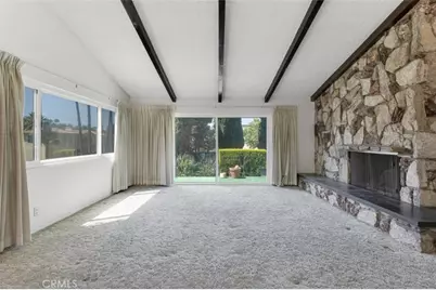 22040 Tiara Street, Woodland Hills, CA 91367 - Photo 5