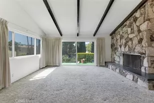 22040 Tiara St, Woodland Hills, CA 91367 - Photo 5
