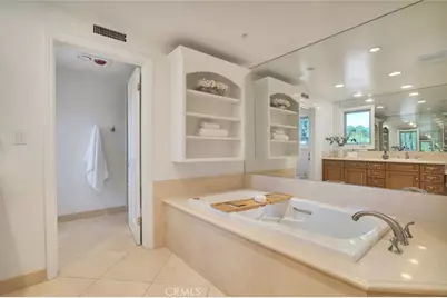 4200 Gayle Drive, Tarzana, CA 91356 - Photo 47