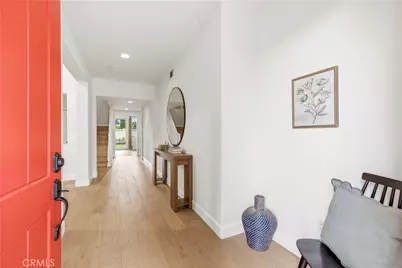 10052 Heatherglen Court, Northridge, CA 91325 - Photo 3